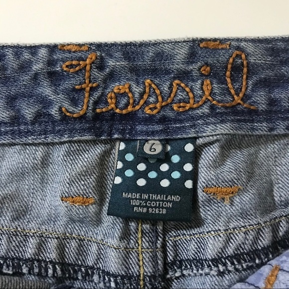 Fossil Bella Distressed Denim Mini Skirt Sz 6 - Picture 6 of 8